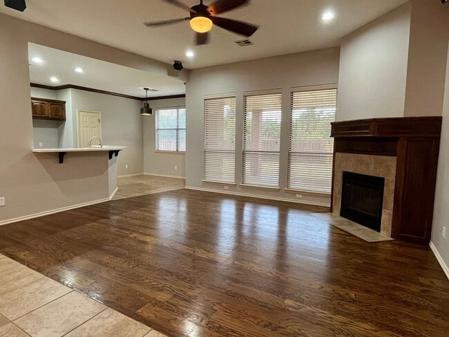 Photo - Gorgeous 4 Bed 2 Bath In Edmond
