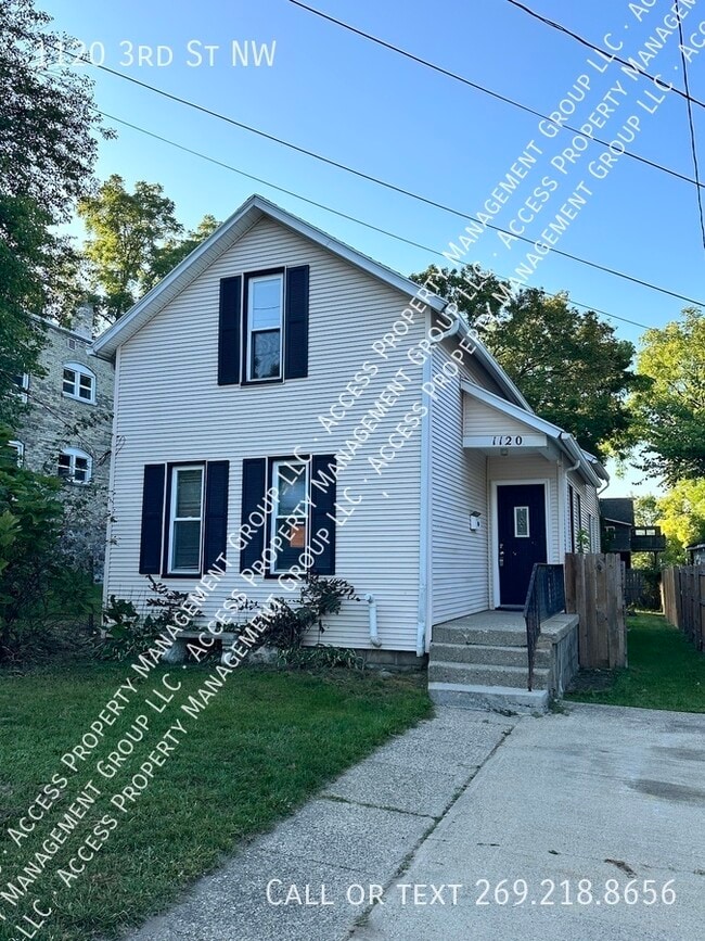 Building Photo - 1120 3rd St NW Rental