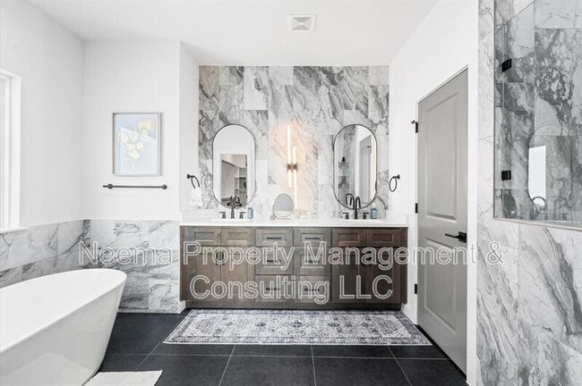 Photo - 6827 Cadillac St