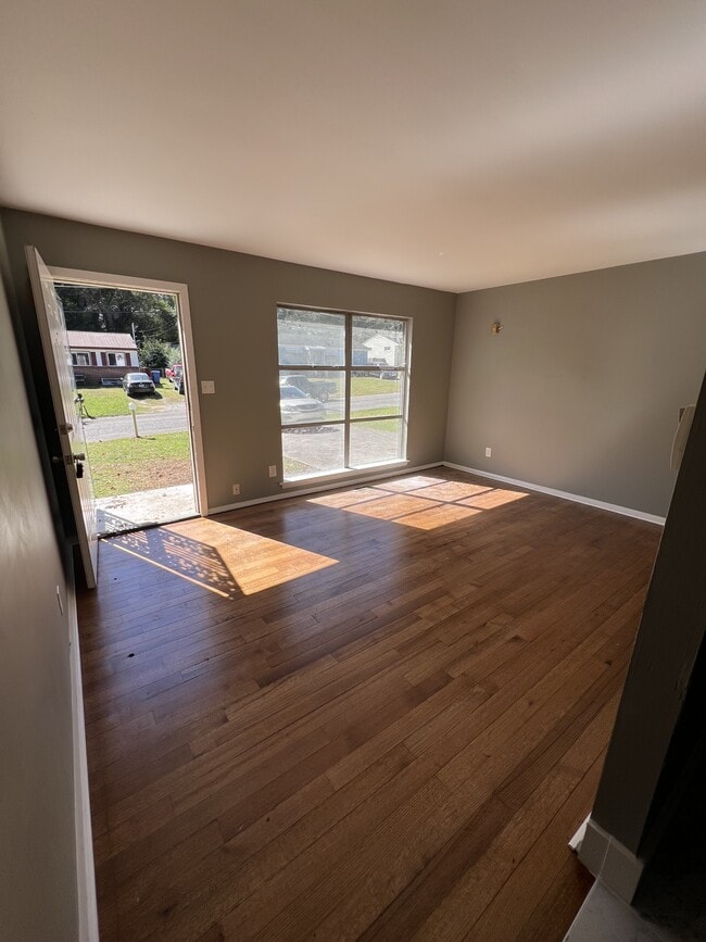 Photo - 105 Arlington Terrace