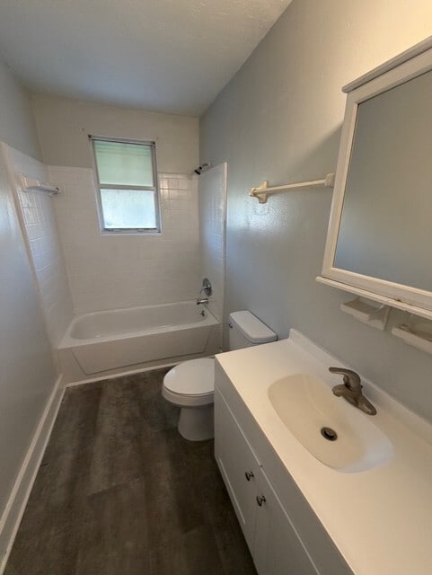 Photo - 1727 Campus St