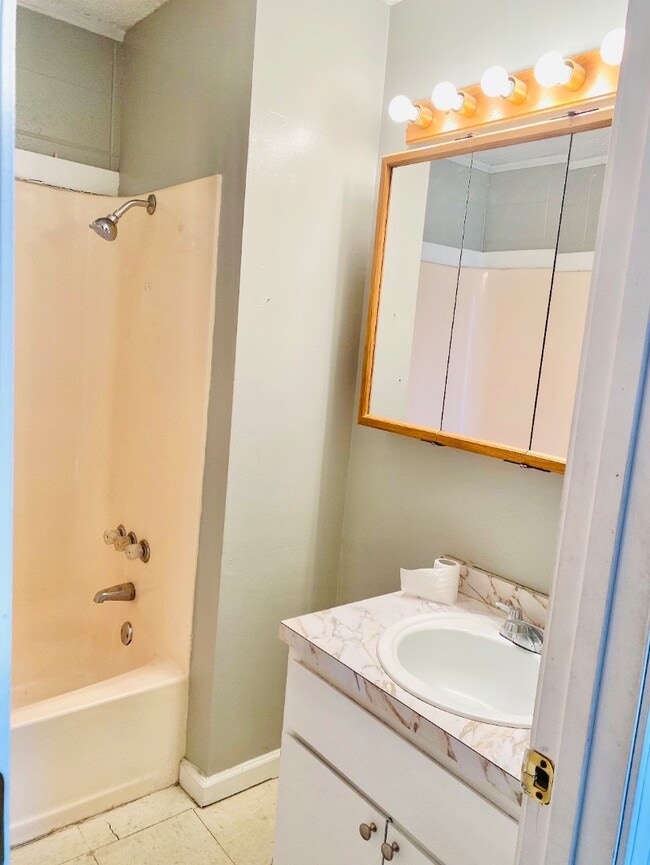 Photo - 3322 S Westwood Blvd