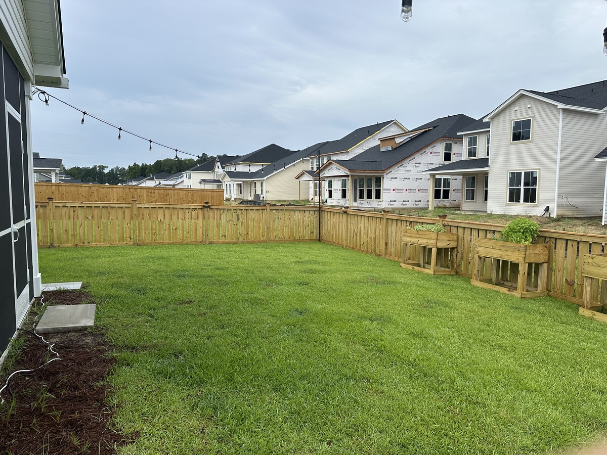 Photo - 8669 Windsor Hill Blvd