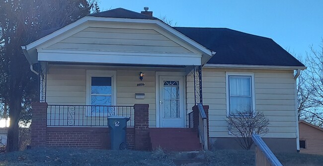 Building Photo - 1030 Bond St