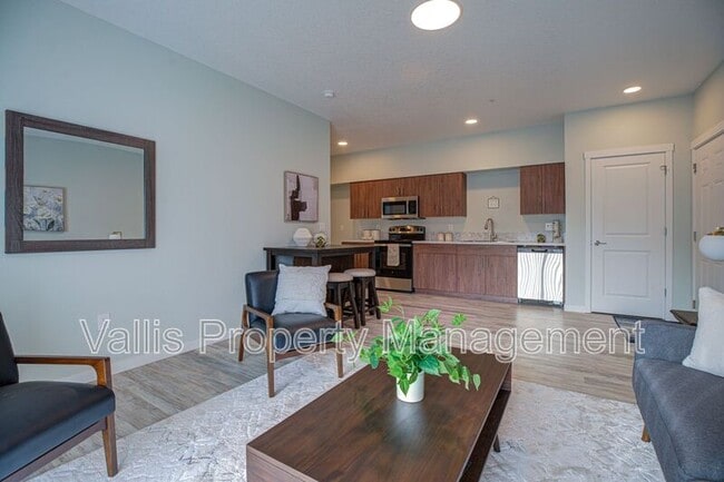 Photo - 13001 S Crompton Ln