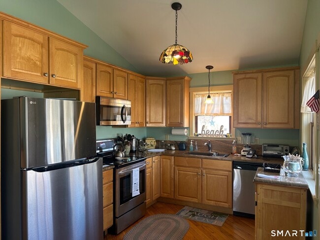 Photo - 332 Shore Dr