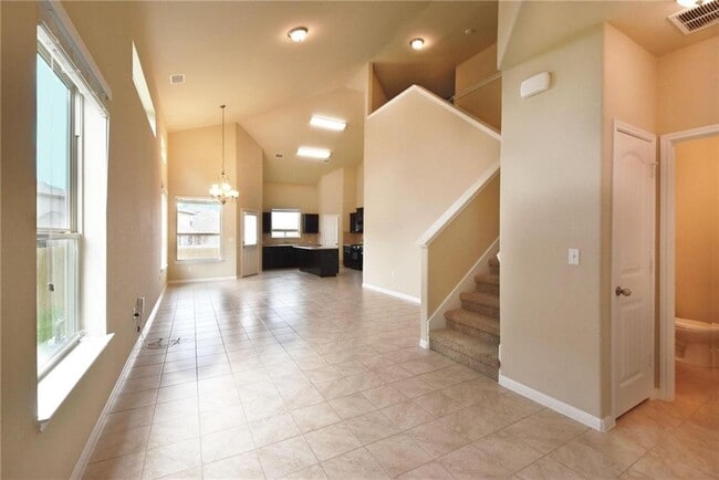Photo - 1424 Brooks Way