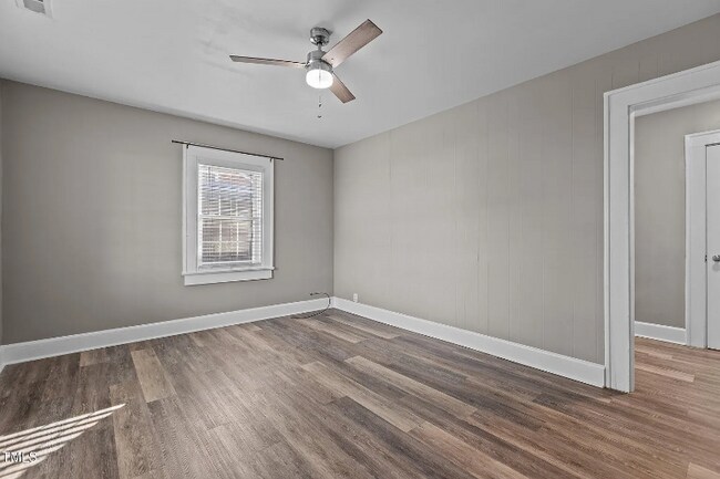 Photo - 211 W Sycamore St