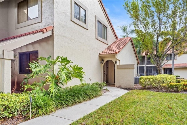 5670 Coach House Cir Unidad B