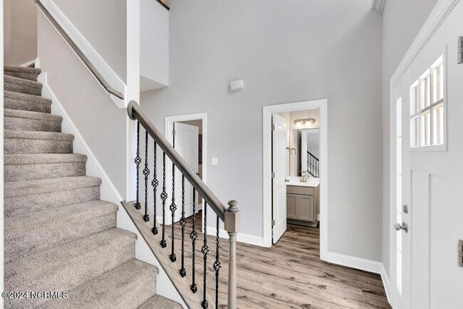 Photo - 268 Crossroads Store Dr