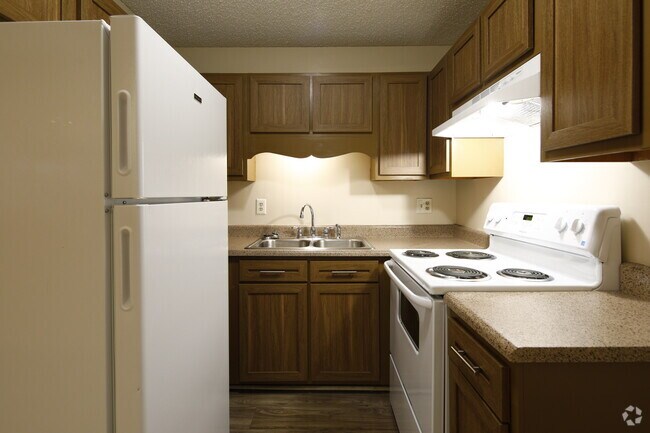 1BR, 1BA - 480SF - Kitchen