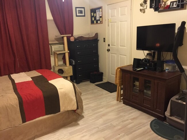 Foto principal - 2721 Omisol Rd Unidad Studio Efficiency Apt