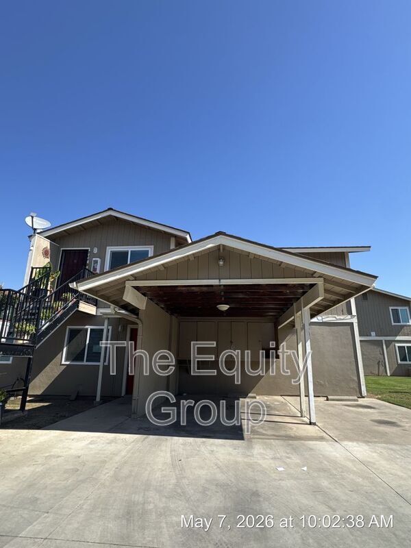 Photo - 806 Monarch Cir Unit #1