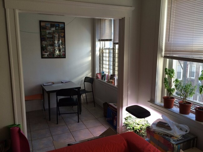 Photo - 137 Peterborough St