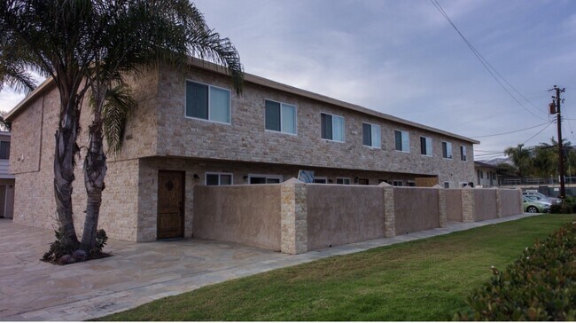 6656 Picasso Rd Unit 3