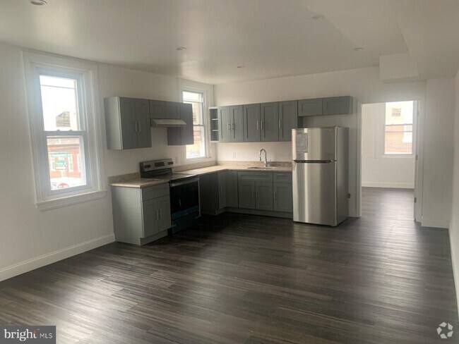 Building Photo - 1770 N Mascher St Unit House