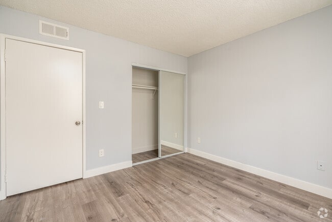 2BR, 2BA - 875SF - Second Bedroom
