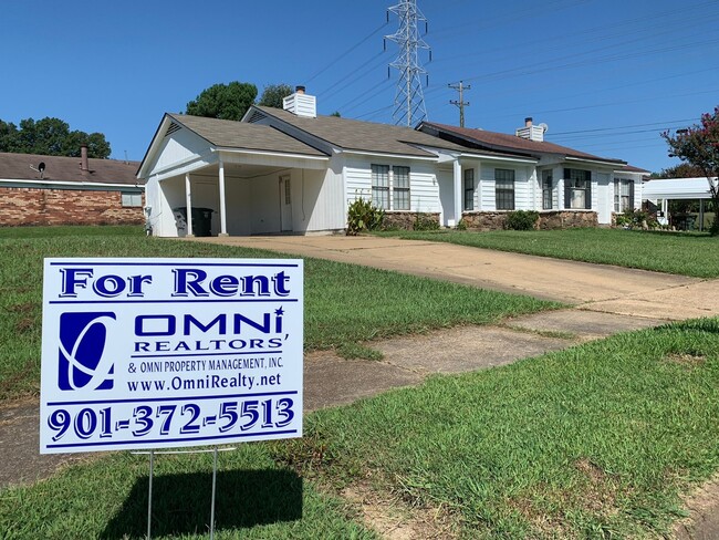 Building Photo - 2257 Goldbrier Ln