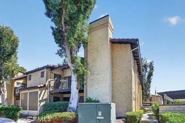 Photo - 25661 Indian Hill Ln Unit F