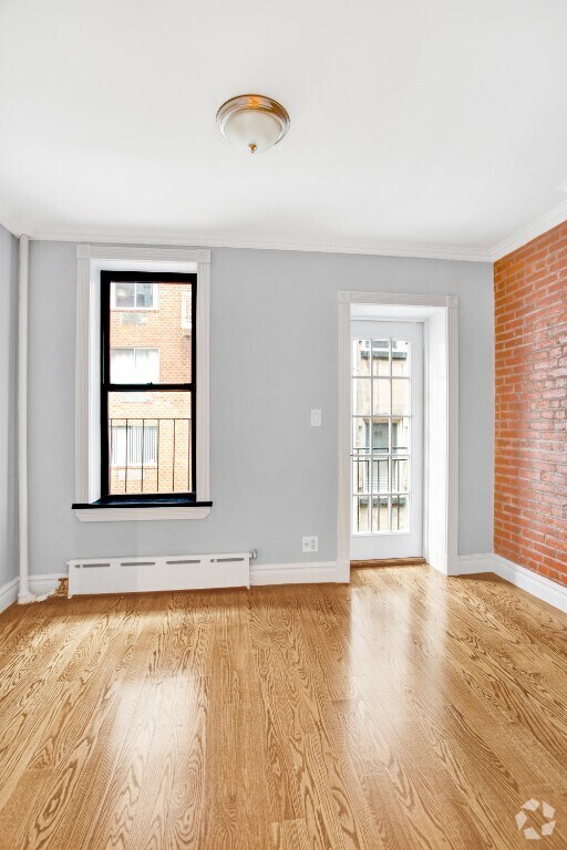 Building Photo - 219 E 23rd St Rental