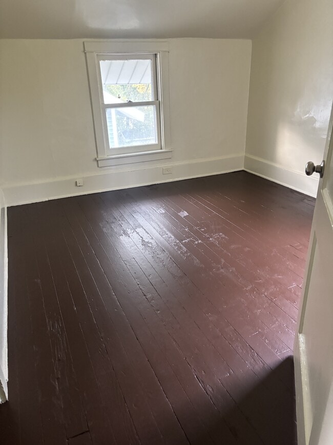 Photo - 231 Dickinson St SW