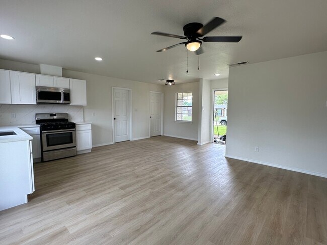 714 Malibu Dr