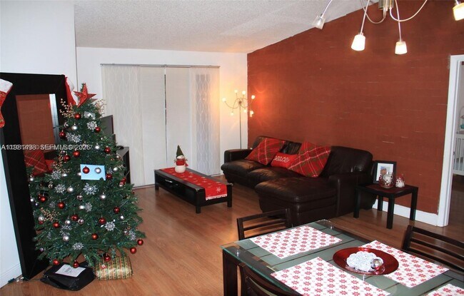 Photo - 20741 NE 4th Ct Unit 205