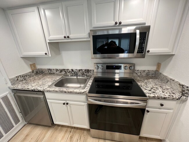 Photo - 3701 Colonial Dr Unit 36