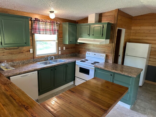 Photo - 261 Beaubouef Rd