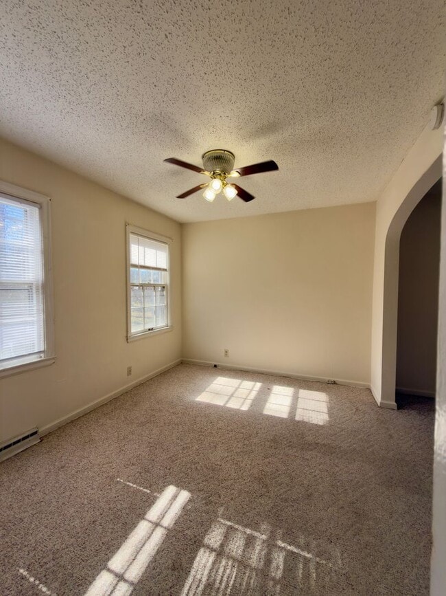 Photo - 1009 Lynwood Dr