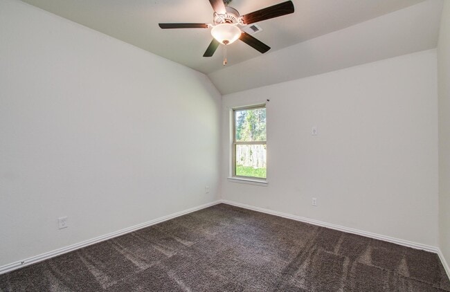 Photo - 1011 Veer Dr