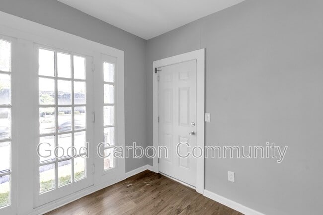 Photo - 2100 Delaware Ave Unidad 5