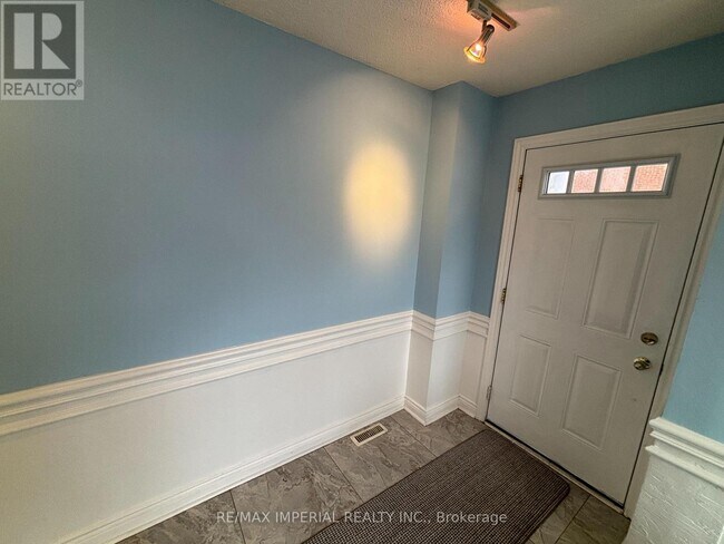 Photo - 90 Stornwood Ct