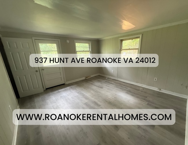 Photo - 937 Hunt Ave NW