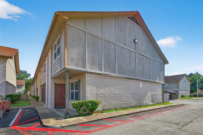 Photo - 1701 Upland Dr Unit 184