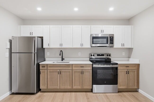 15 Mountain Rd Unit 104