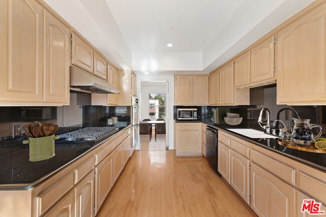 Photo - 2025 S Beverly Glen Blvd Unit D