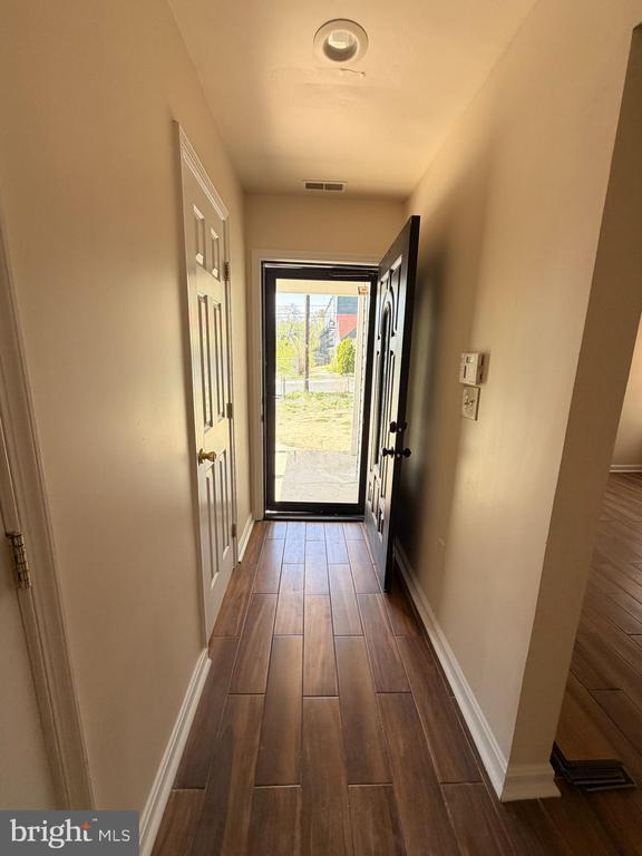 Photo - 431 61st St NE