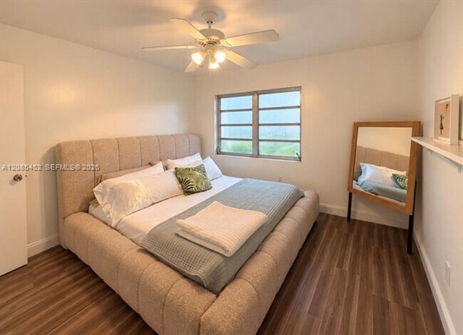 Photo - 1721 SW 14th St