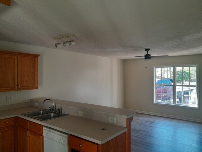 Photo - 136 Cedar Ave