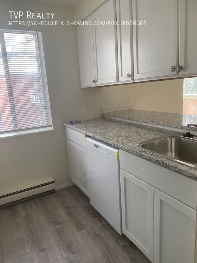 Photo - 123 Fox Hill Ln