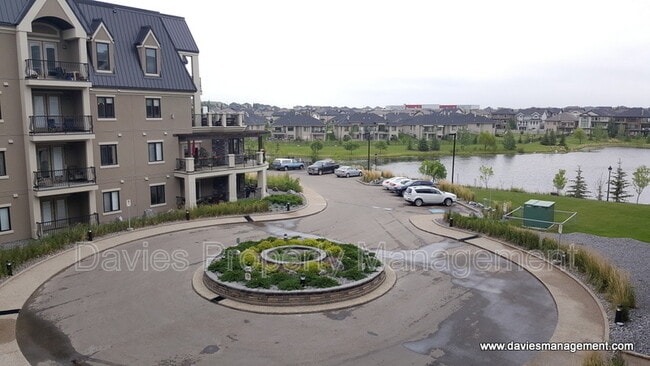 Building Photo - 6079 Maynard Way NW Unit 347