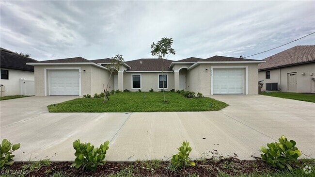 Building Photo - 3426 SW 17th Ave Rental