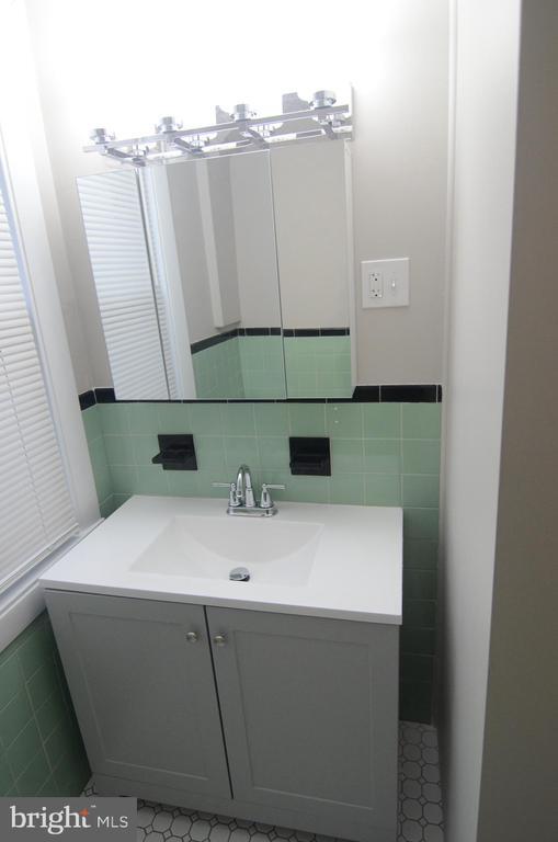 Photo - 219 9th Ave Unit APARTMENT B