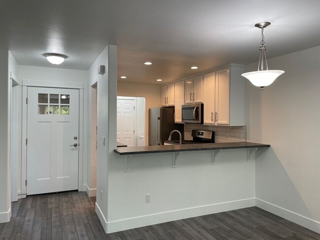Photo - Beautifully Updated 2 Bed / 2.5 Bath Duplex in SW Redmond – Move-In Ready!