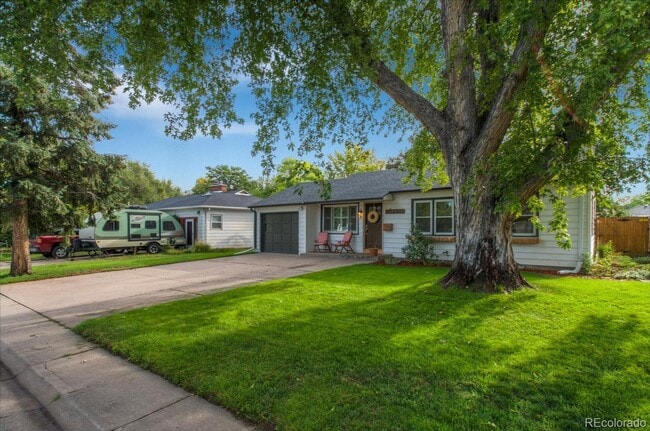 Photo - Fantastic Englewood Ranch