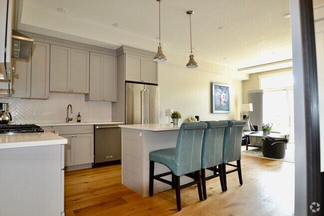 Building Photo - 29 Woodbine St Unit 206 Rental