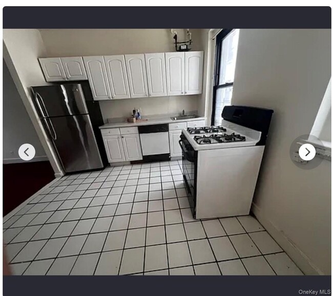 Photo - 21-28-28 35th St Unit 2B