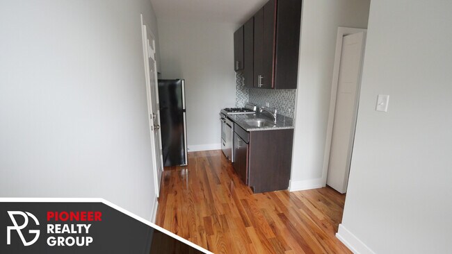 Photo - 910 W George St Unidad 3