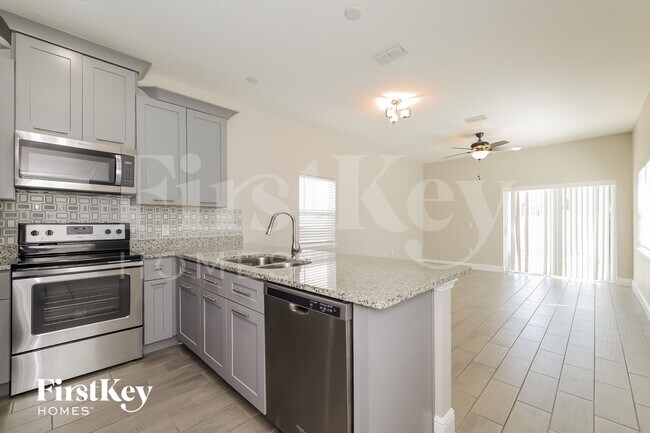 Photo - 421 N Finley Ave